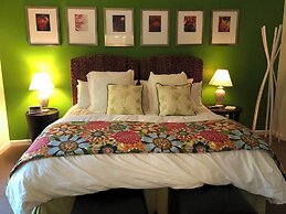 Canal Landing Court 42