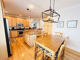 ST Lawrence Street 13