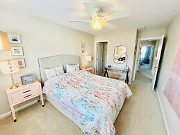 Simonton Court 20256