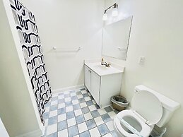 Wilmington Avenue 20B