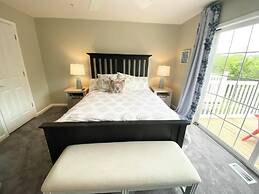 Canal Landing Court 36