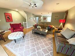 Canal Landing Court 36