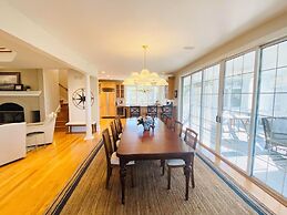 Hall Avenue 33