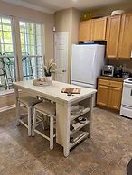 Turnstone Circle 37045