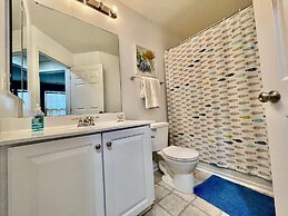 Turnstone Circle 37045