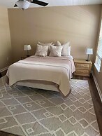 Turnstone Circle 37045