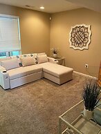 Turnstone Circle 37045