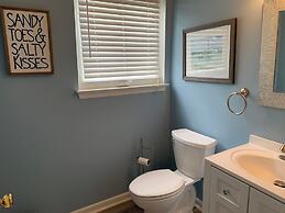 Canal Landing Court 48