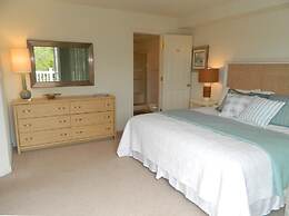 Canal Landing Court 48