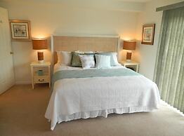 Canal Landing Court 48