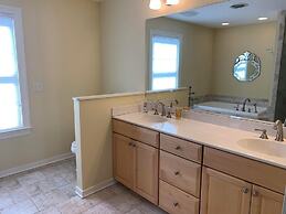 Philadelphia Street 118e