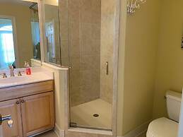 Philadelphia Street 118e