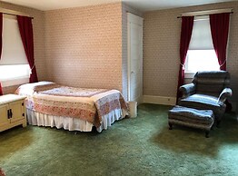 Pennsylvania Avenue 33