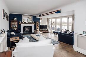 Riverside Cottage - From 1088 Per Night