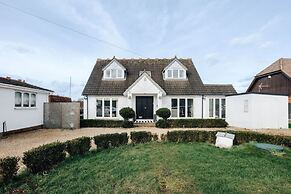 Riverside Cottage - From 1088 Per Night