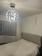 Chic Chestnut House in Birmingham