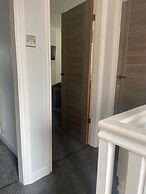 Chic Chestnut House in Birmingham