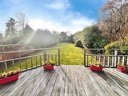 5br-10guests-hottub-parking-garden-patio