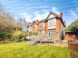 5br-10guests-hottub-parking-garden-patio