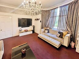 5br-10guests-hottub-parking-garden-patio