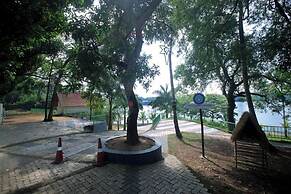 Ripples Backwater Resort