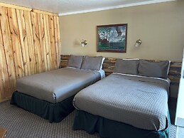 Birch Glen Hotel