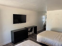 Birch Glen Hotel