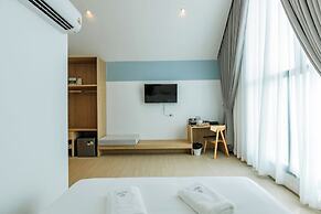 Sea Side at Ao Nang Landmark Krabi