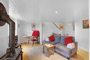 Hill House Hideaway - North East Escapes