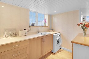 Hill House Hideaway - North East Escapes