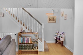 Hill House Hideaway - North East Escapes