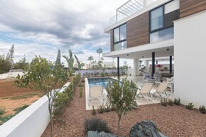 Protaras Aqua Pearl Villa Aq01