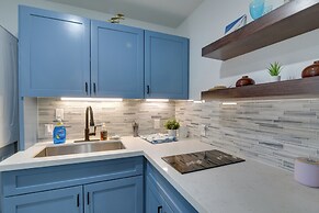 3 Mi to Bolivar Beach: Quiet Condo w/ Balcony