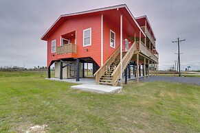 3 Mi to Bolivar Beach: Quiet Condo w/ Balcony