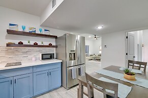 3 Mi to Bolivar Beach: Quiet Condo w/ Balcony