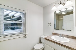 Near Hiking & Skiing: Cozy Home in Cortland!