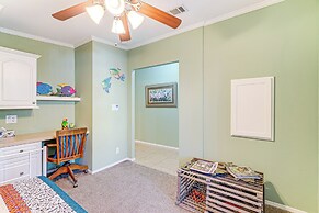 Swim, Golf & Relax: Family Gem in North Fort Myers