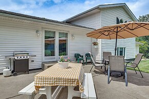 Secluded Ohio Amish Country Getaway w/ Fire Pit