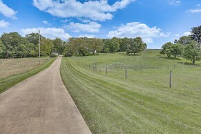 Secluded Ohio Amish Country Getaway w/ Fire Pit