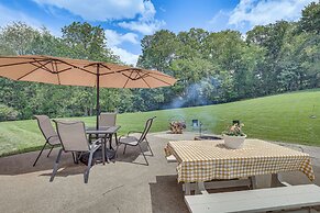 Secluded Ohio Amish Country Getaway w/ Fire Pit