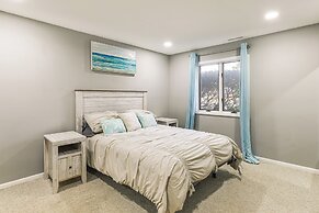 2 Mi to Rehoboth Beach: Condo w/ Pool Access!