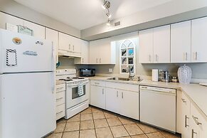 2 Mi to Rehoboth Beach: Condo w/ Pool Access!