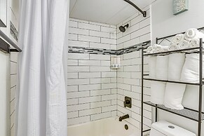 Walk to Galveston Beach: Condo w/ Ocean Views!