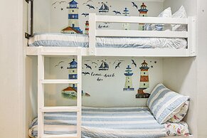 Walk to Galveston Beach: Condo w/ Ocean Views!