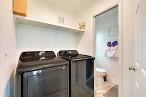 Walk to Ocean: Carolina Beach Condo w/ 2 Balconies