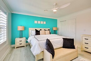 Walk to Ocean: Carolina Beach Condo w/ 2 Balconies