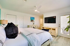 Walk to Ocean: Carolina Beach Condo w/ 2 Balconies