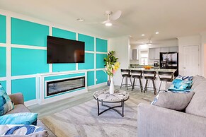 Walk to Ocean: Carolina Beach Condo w/ 2 Balconies