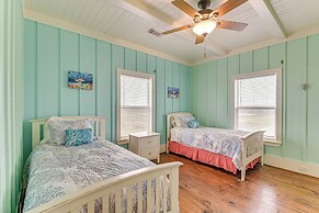 Walk to Beach: Home w/ Hot Tub & Deck in Gilchrist
