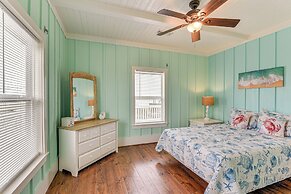 Walk to Beach: Home w/ Hot Tub & Deck in Gilchrist